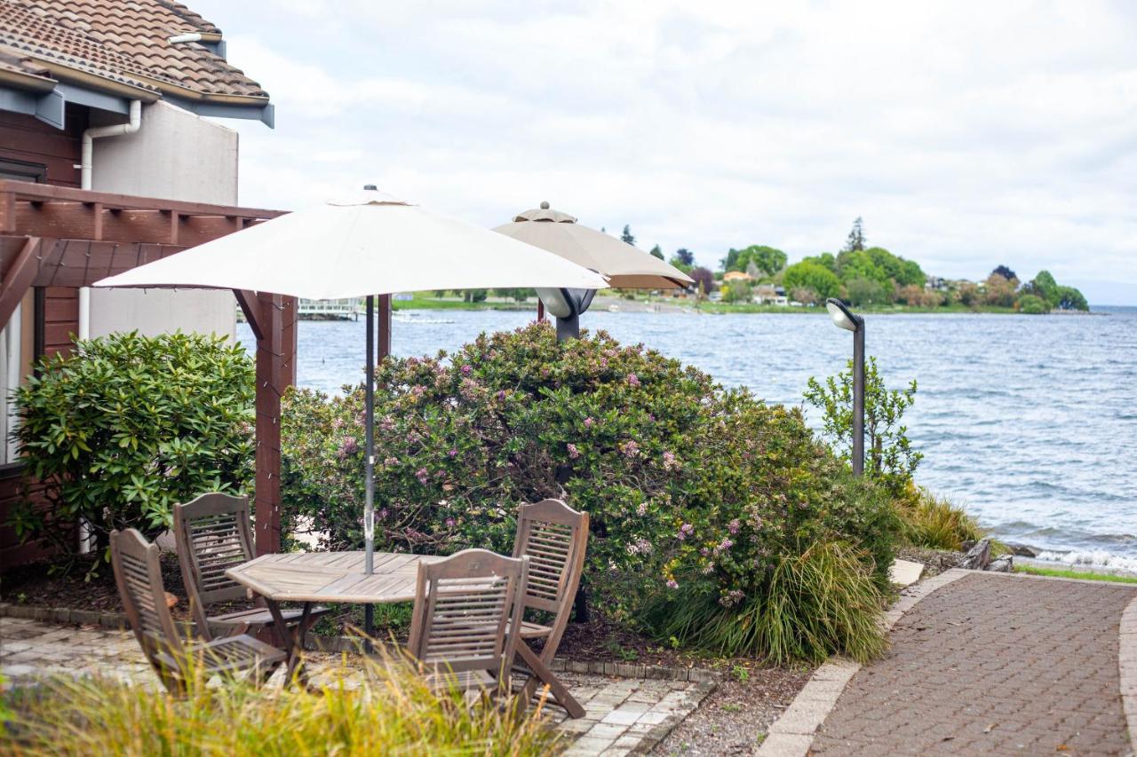 Cascades Lakefront Motel Таупо Екстер'єр фото View of the lake