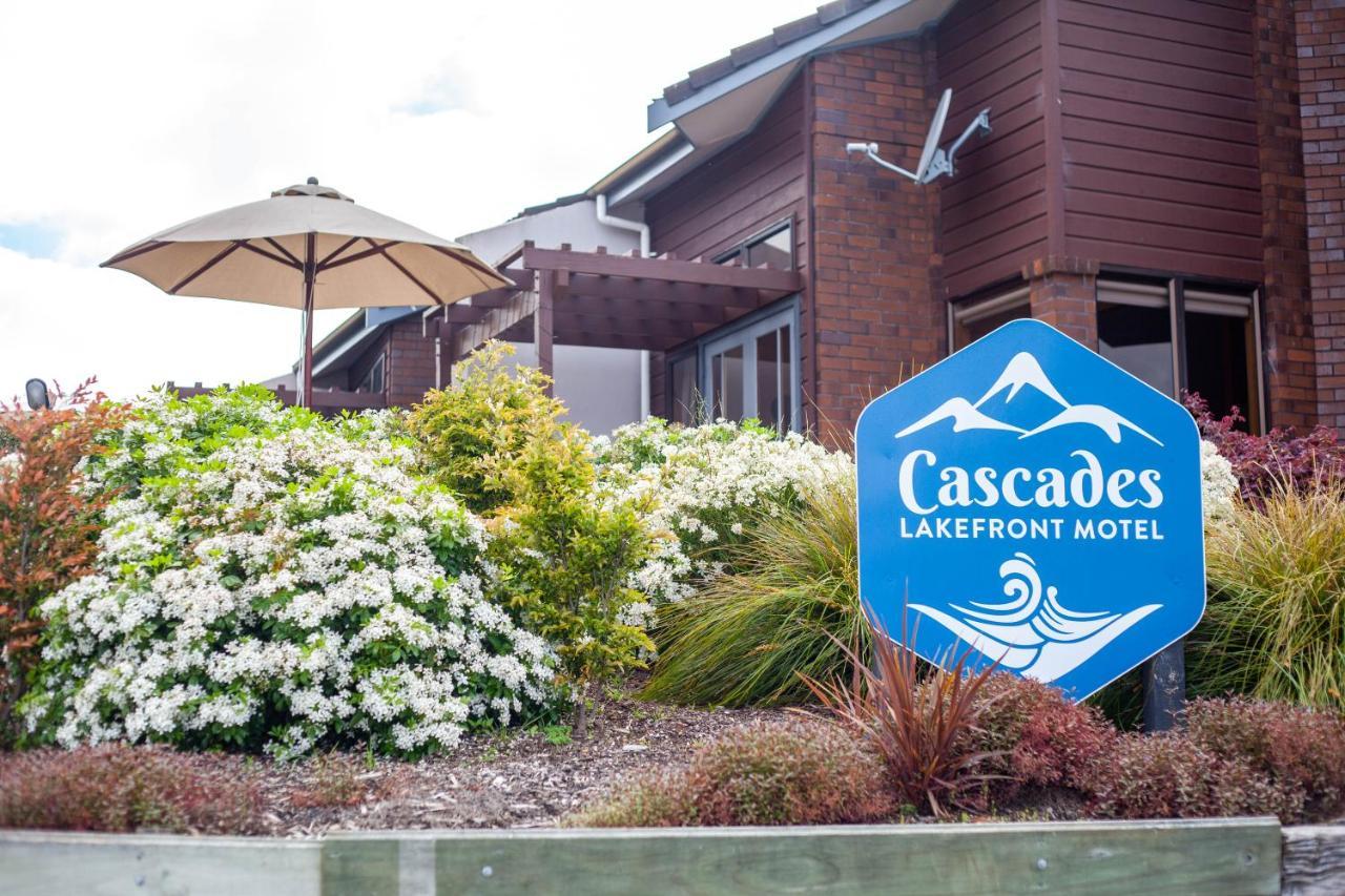 Cascades Lakefront Motel Таупо Екстер'єр фото Cascades Lakefront Hotel